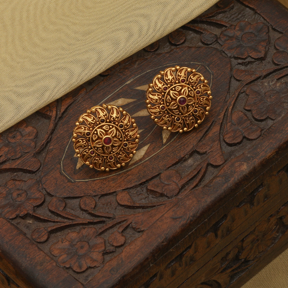 Saanvi Antique Stud Earrings