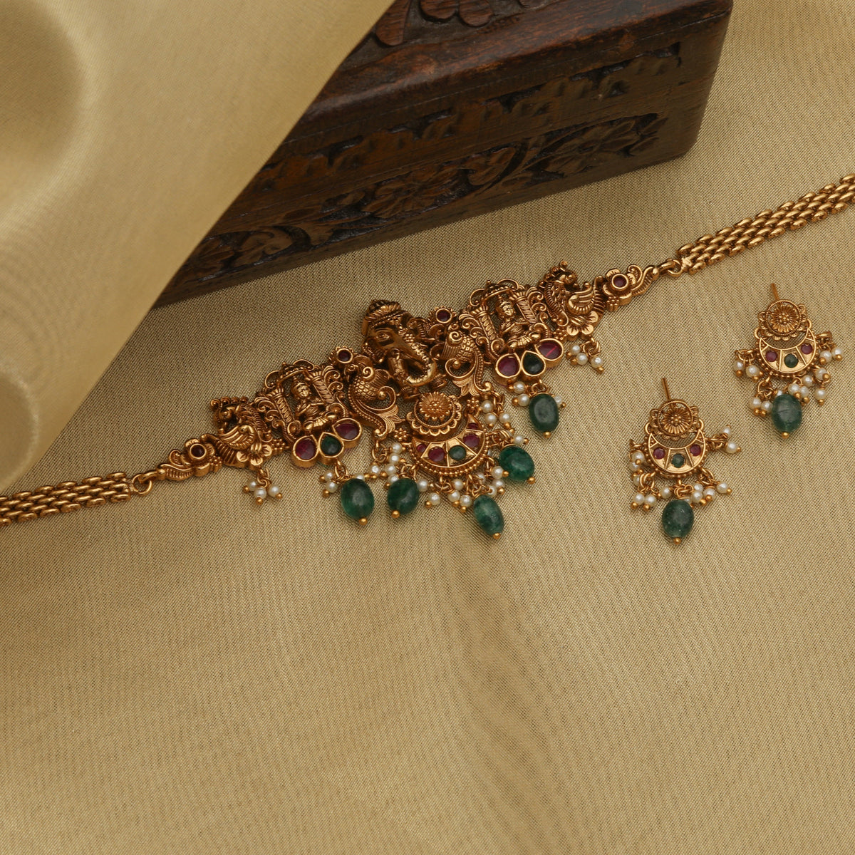 Chandra Antique Choker Set