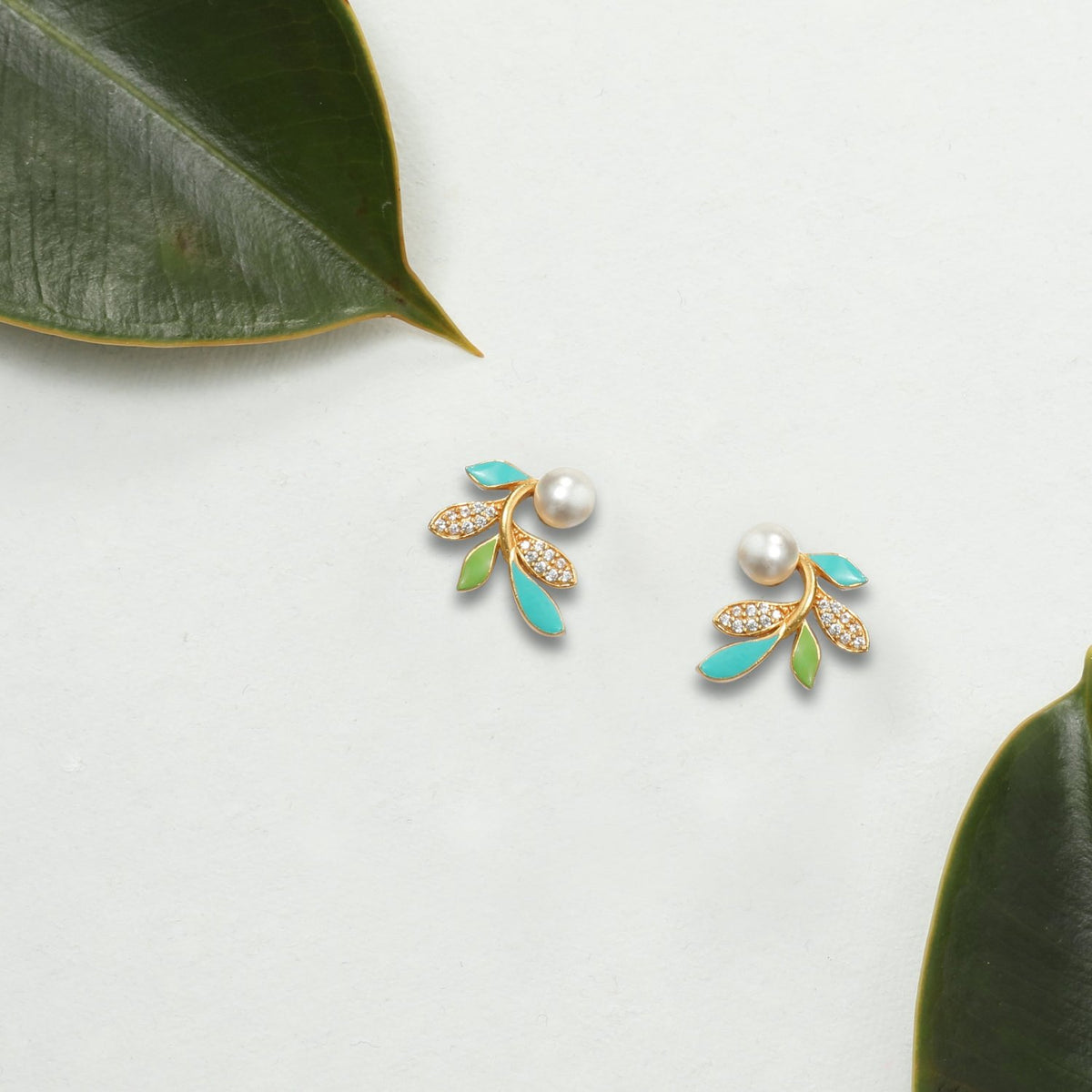 Eriha Pearl Delicate Green Leaf Stud Earrings 