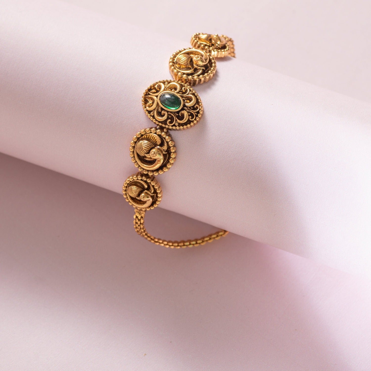 Buy Senco Gold Womens Gold & Diamonds Pride Peacock Diamond Bracelet at  Amazon.in